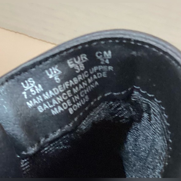 LifeStride Women’s Bonus Ankle Boot - Picture 9 of 10